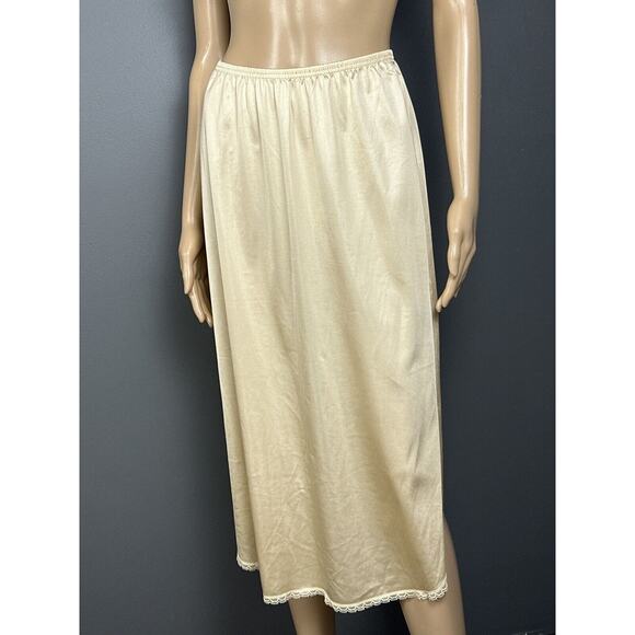 Vintage MG JCPenney Half Slip Size Small Double High Slit Antron III Nylon Tan - Picture 2 of 9